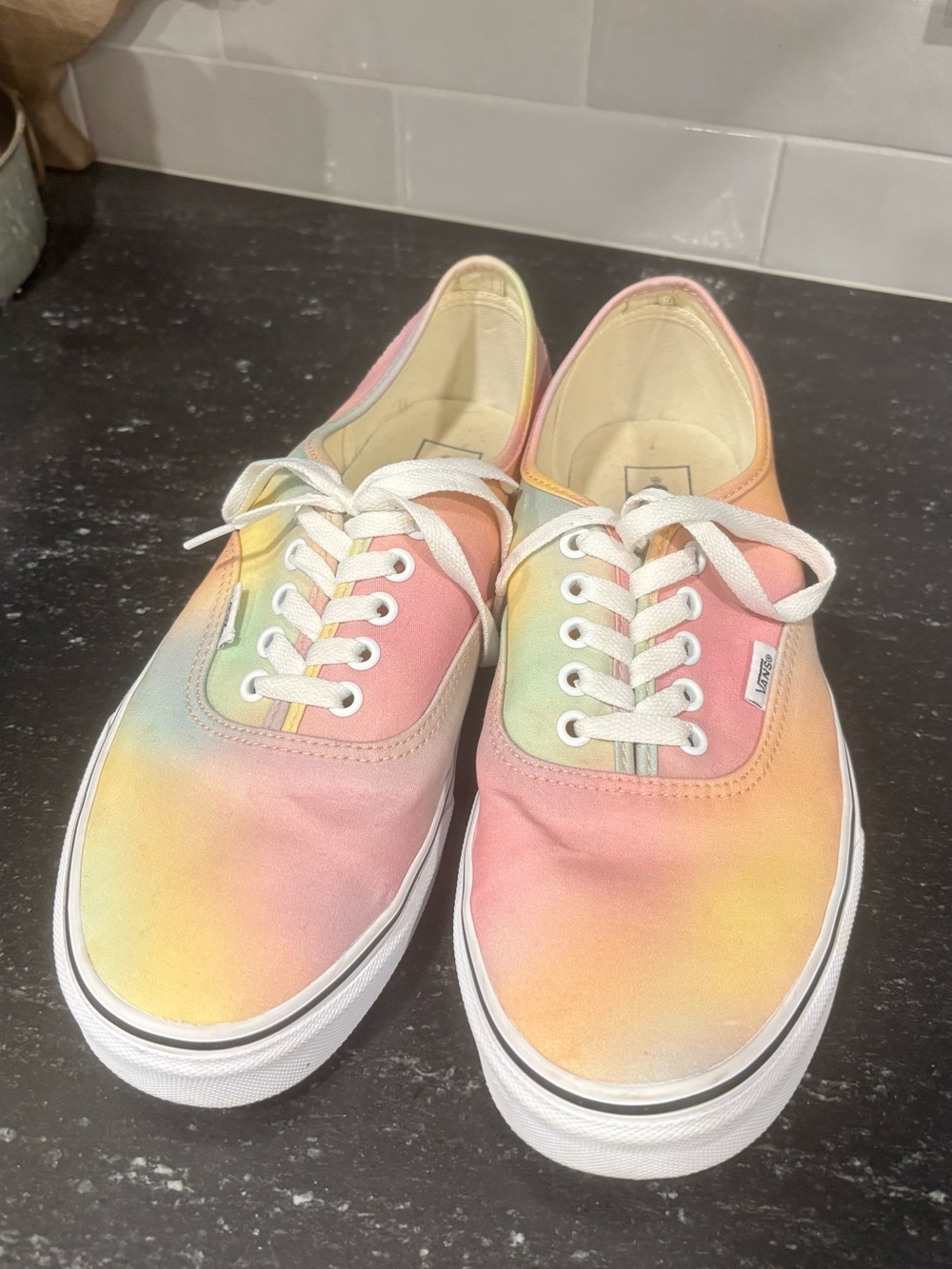 Vans Men’s 11 / Women’s 12.5 Aura Shift Pastel Tie-Dye Sneakers Pink Yellow Blue